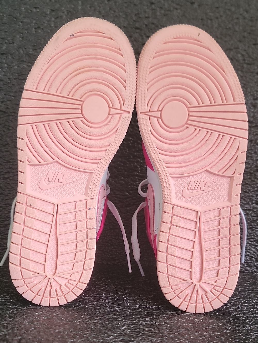 Nike Air Jordan 1 Mid "Fierce Pink" Wmns 5.5 - Picture 10 of 15